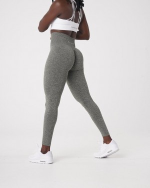 Legginsy Damskie NVGTN Scrunch Seamless Khaki Zielone | PL658IL