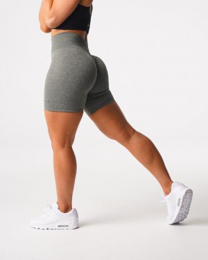 Szorty Damskie NVGTN Scrunch Seamless Khaki Zielone | PL316RV